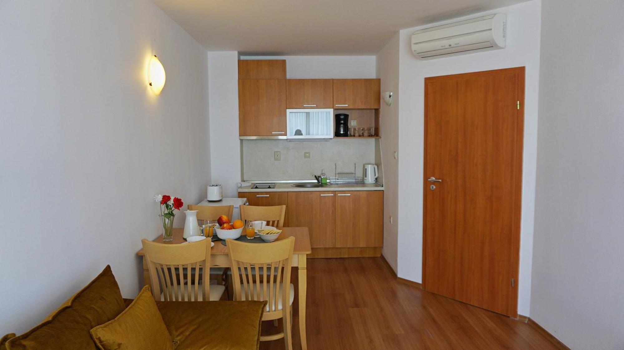 Apartments Sirena First Line - Апартаменти Сирена На Първа Линия Golden Sands Εξωτερικό φωτογραφία