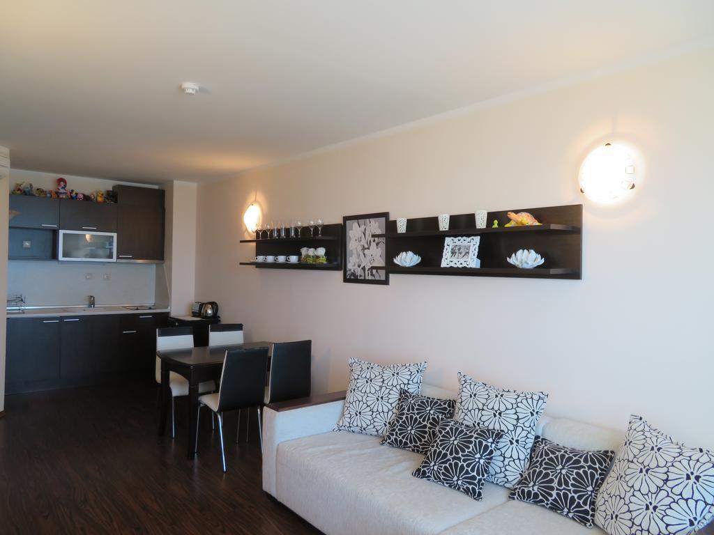 Apartments Sirena First Line - Апартаменти Сирена На Първа Линия Golden Sands Εξωτερικό φωτογραφία